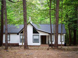 261 Lamplight Path, Holly Lake Ranch, TX 75765