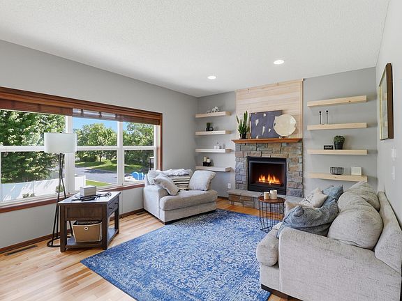 4th image of 2133 119th Ave NE