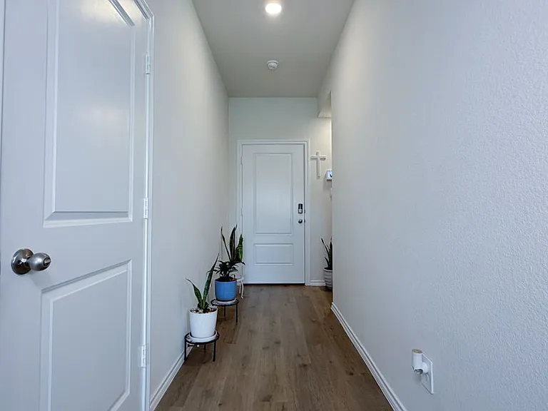 702 Sunlight Loop — Photo 9