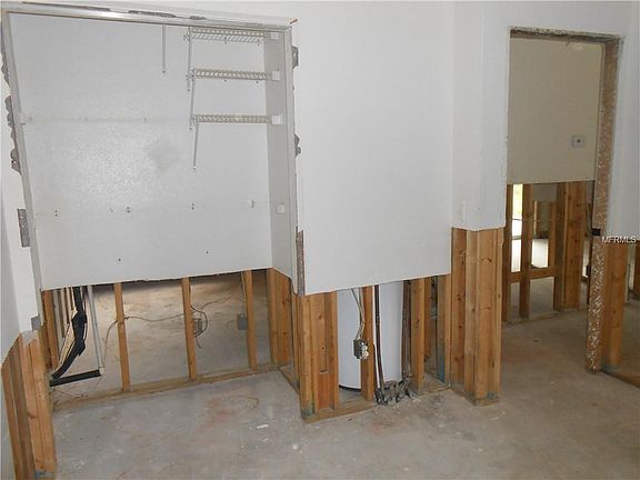 4th image of 5215 Bogdonoff Dr