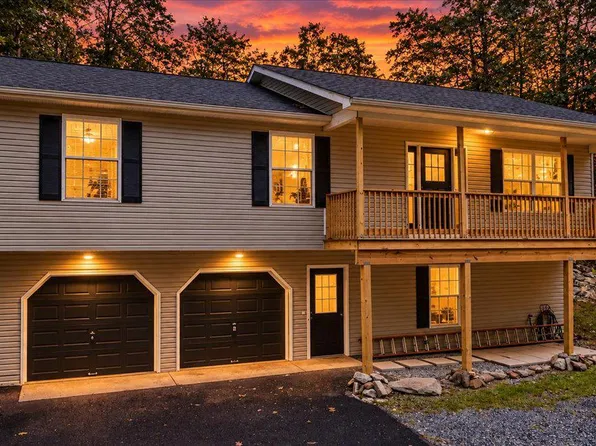 402 Wrens View Ln, Harpers Ferry, WV 25425