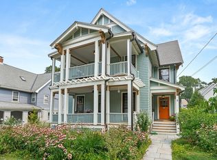 5 Bacon St, Winchester, MA 01890