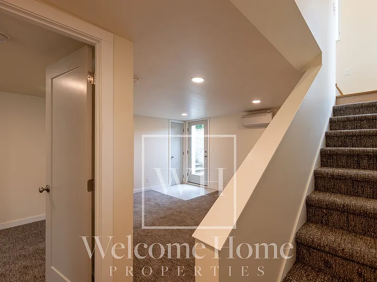 521 Ankeny St — Photo 23