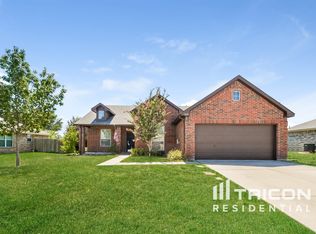 228 Amherst Dr, Forney, TX 75126