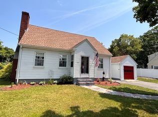 60 Fisher St, Walpole, MA 02081