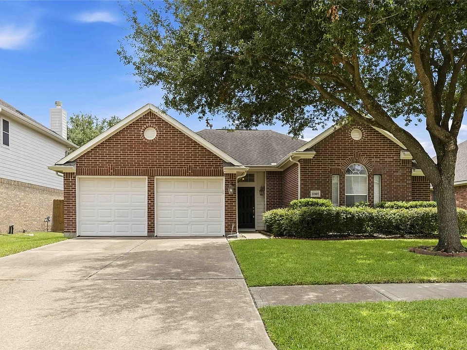 12807 Canyon Echo Dr