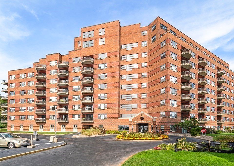 1st image of 3 Seal Harbor Rd #Penthouse 33