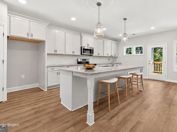 4th image of 112 Ironwood Way #83