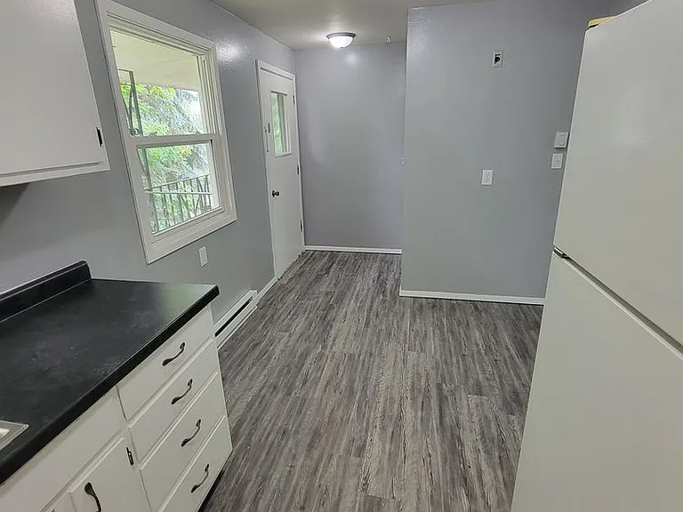 1617 Freedom Rd — Photo 7