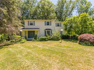 1607 Greensboro Dr, Webster, NY 14580