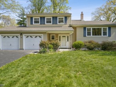 93 Greenbriar Dr, Berkeley Heights, NJ, 07922