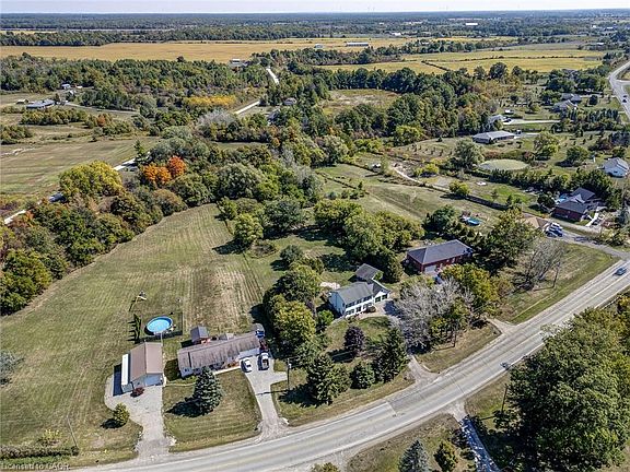 3rd image of 849 Caistorville Rd