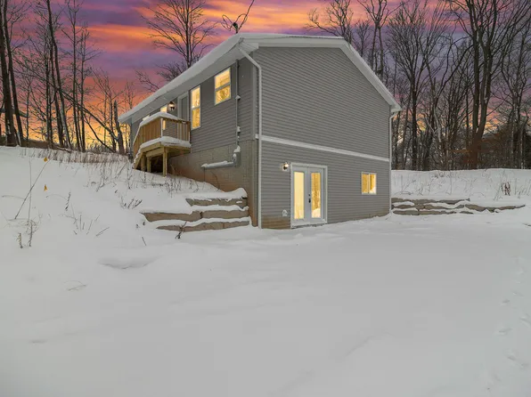 5463 W Snead Dr, Ludington, MI 49431