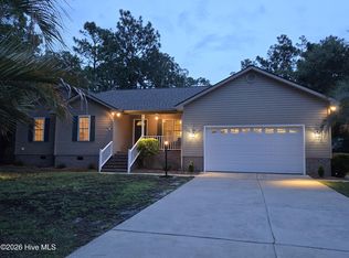 150 S Shore Dr, Southport, NC 28461