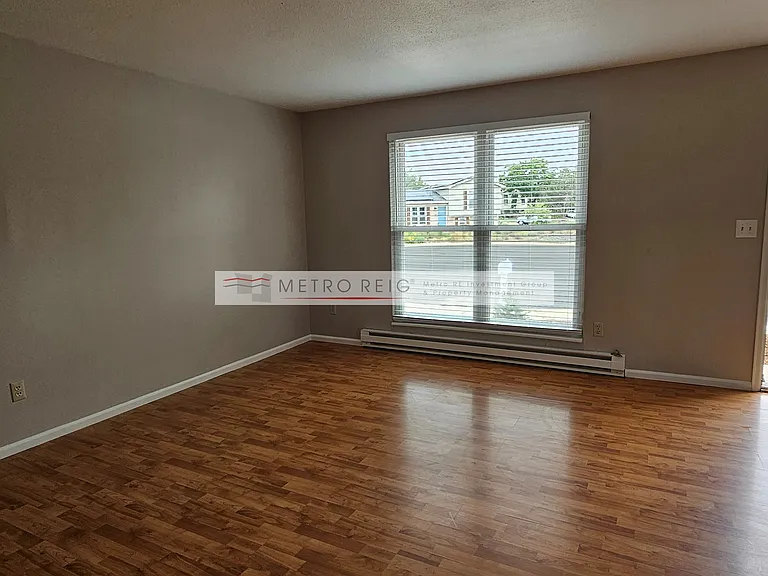 890 Lilac St — Photo 5