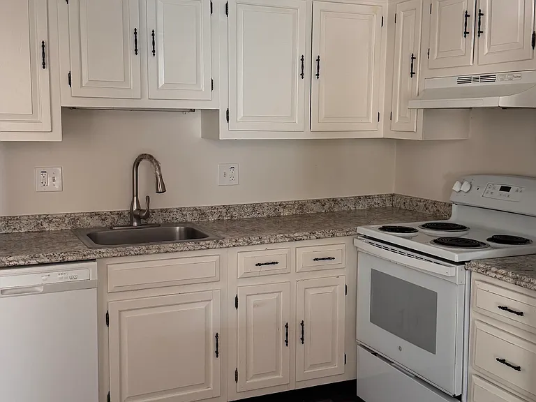 1480 Slade Ave #303 — Photo 7