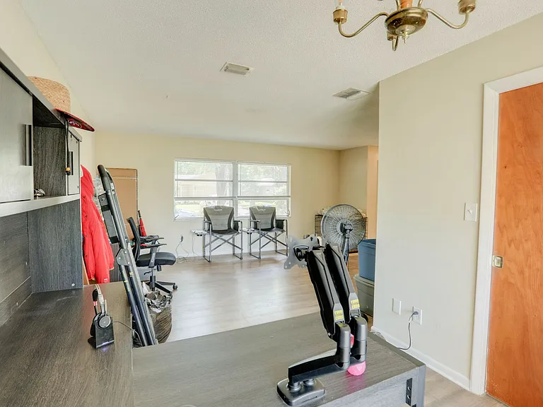 3086 Bluebrook Dr — Photo 7