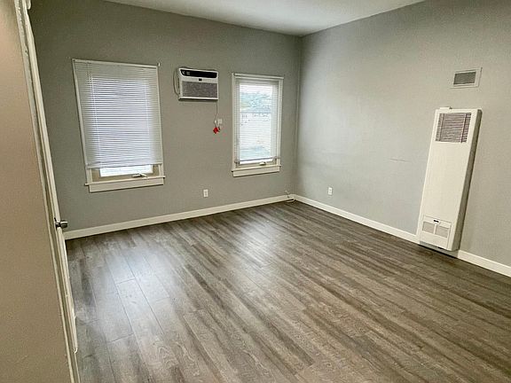3rd image of 1140 E Elk Ave #5A