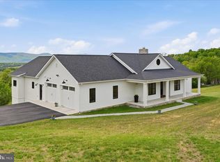 33 Kibo Ct, Maurertown, VA 22644