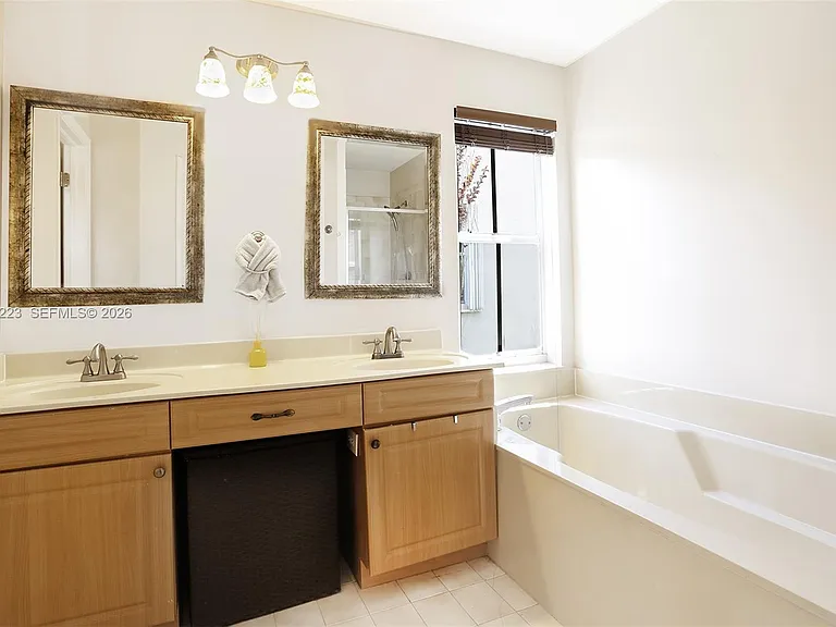 873 Sand Creek Cir — Photo 17