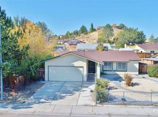 1016 Palmwood Dr, Sparks, NV 89434