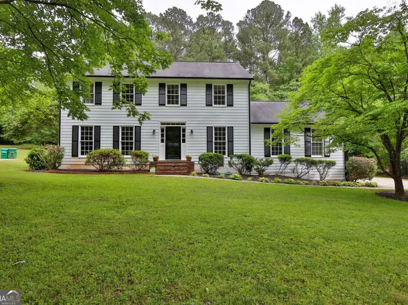 1853 Windcrest Dr SW, Lilburn, GA 30047