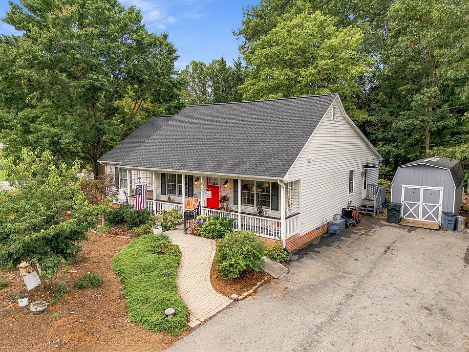 1st image of 108 Canton Ln