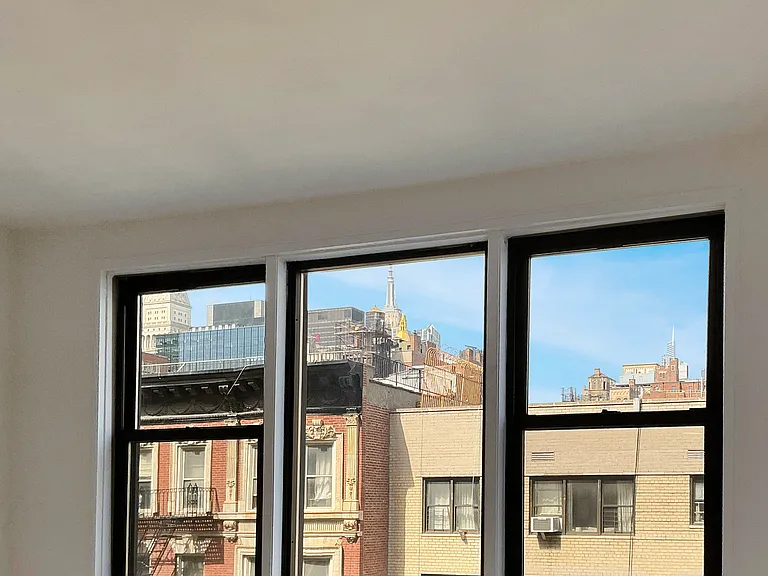150 E 18th St #7K — Photo 4