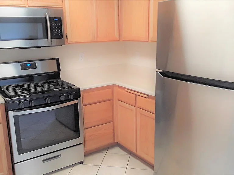 3540 Dunn Dr #3 — Photo 7