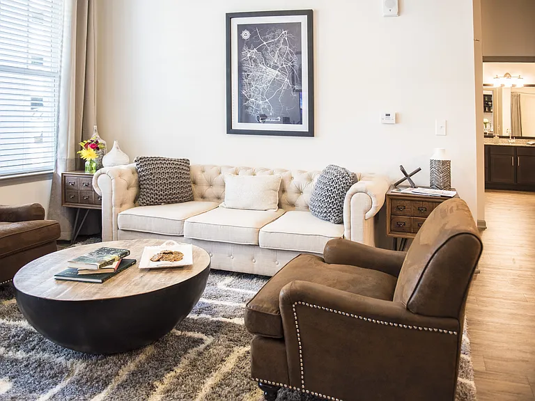 The Ironwood Apartment Homes — Photo 8