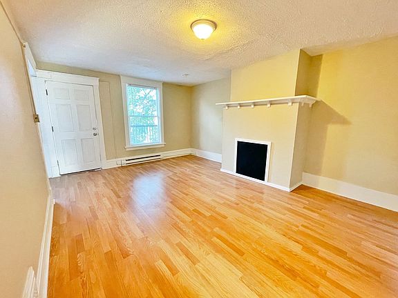 4th image of 621 S Adams St #5