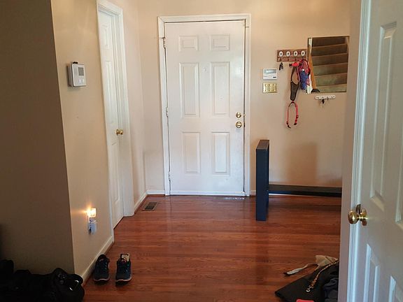 3rd image of 6904 Tulane Ave