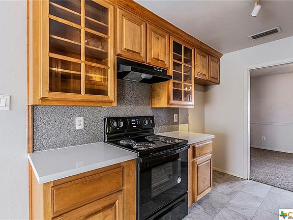 5th image of 606 Lydia Dr