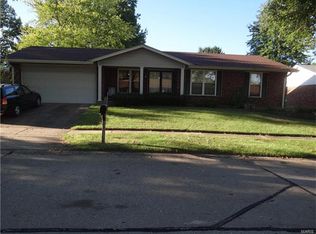 3655 Arpent Ln, Florissant, MO