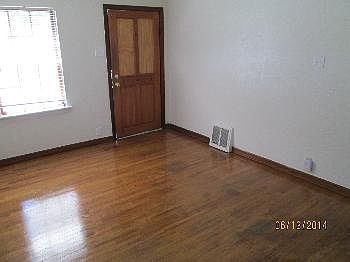 3rd image of 4705 Upshaw St