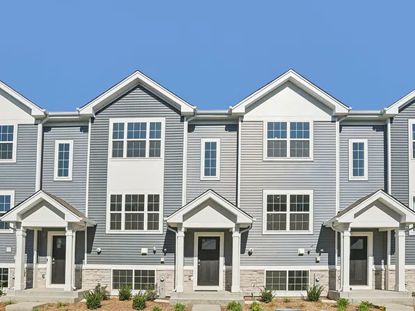 1383 Oakfield Ln, Pingree Grove, IL 60140