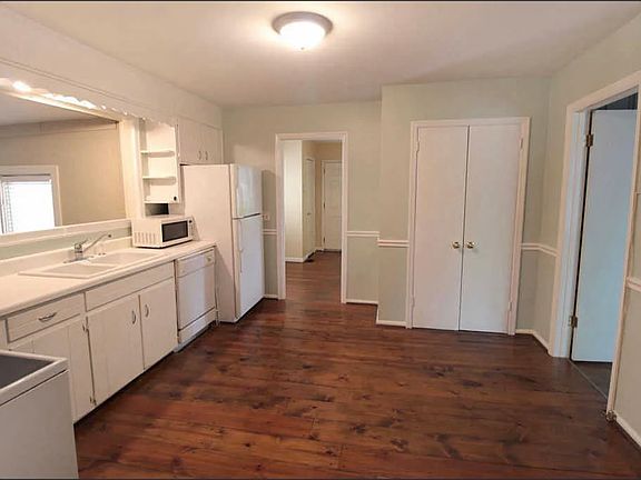 5th image of 4101 Spring Hill Rd