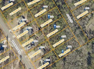 3 Adams Rd, Southport, NC 28461