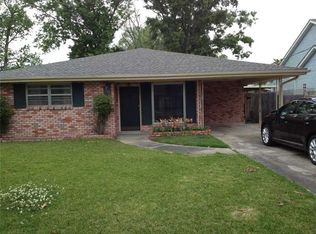 8705 Melrose Ln, River Ridge, LA 70123