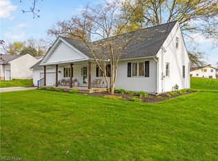 1055 Easthill St SE, North Canton, OH 44720