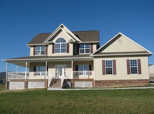 103 Wood Ln, Jacksboro, TN 37757