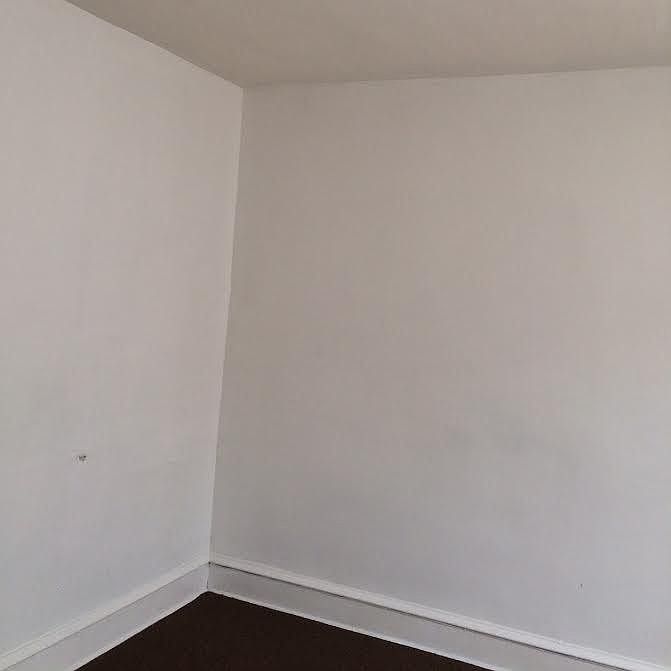 2nd image of 4215 Ogden St
