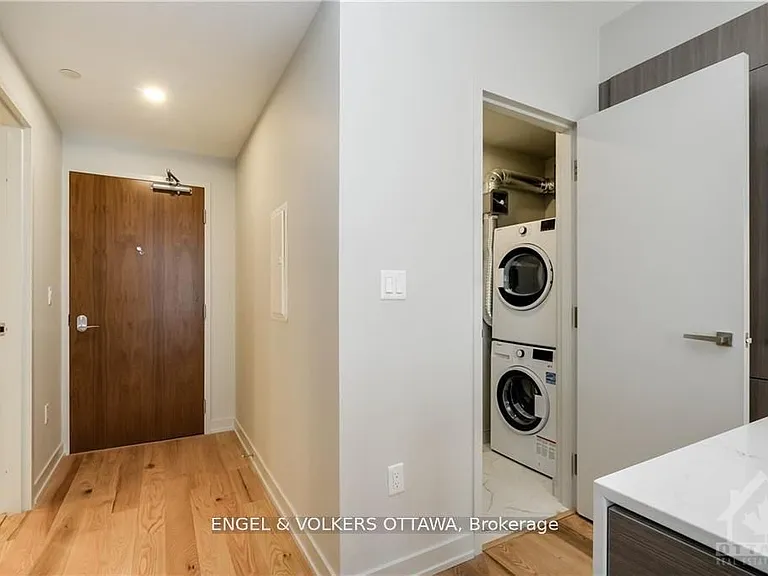 101 Queen St #1201 — Photo 7