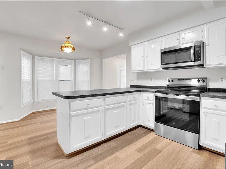 12451 Plowman Ct — Photo 5