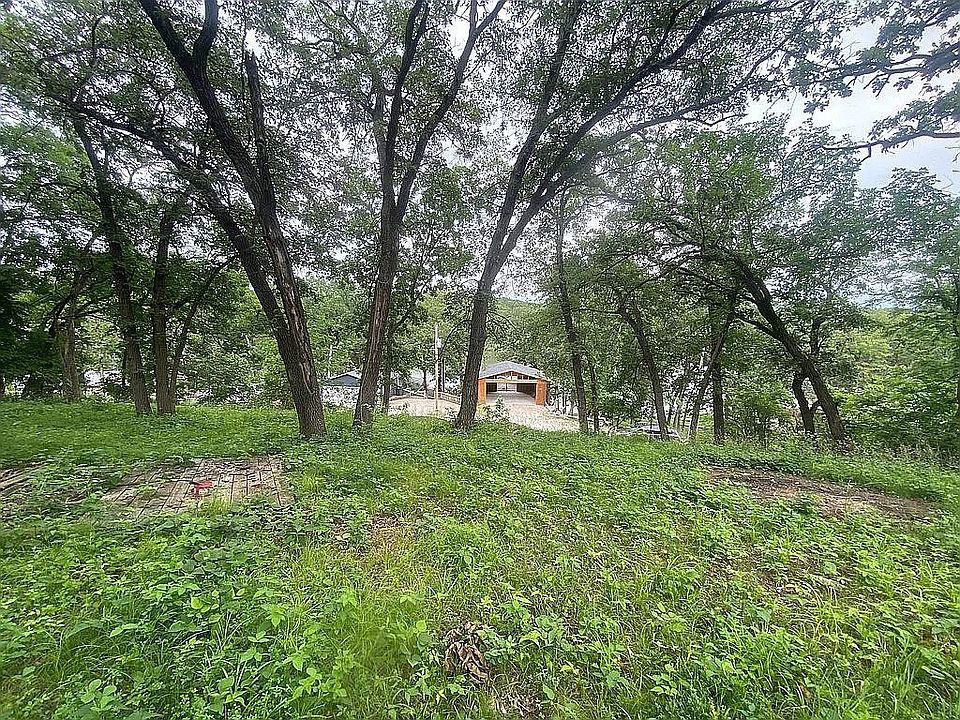 2nd image of 8419 Park Dr