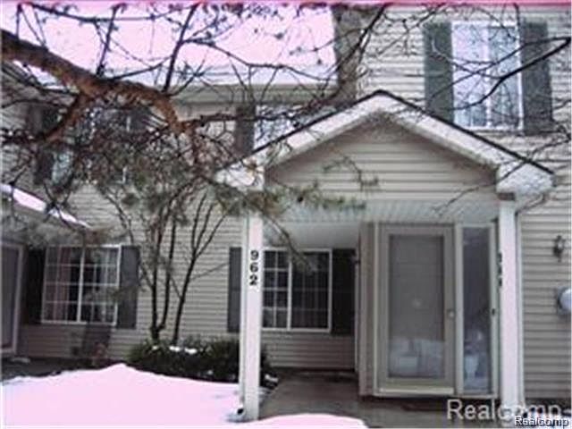 1st image of 962 Saybrook Dr #1