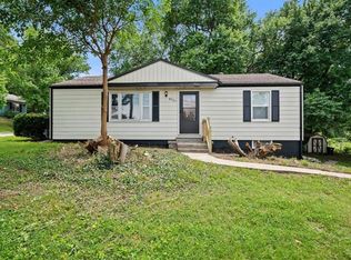 8905 E 55th St, Raytown, MO 64133