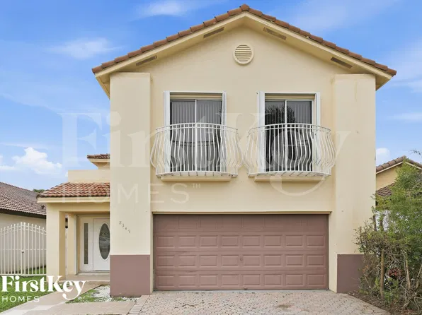 8349 NW 194th Ter, Hialeah, FL 33015