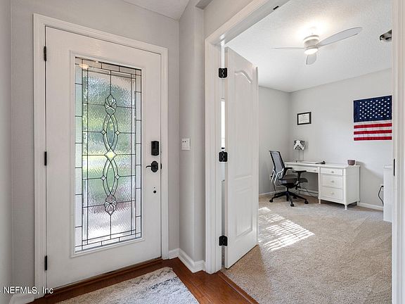 3rd image of 1783 HOLLOW GLEN Drive