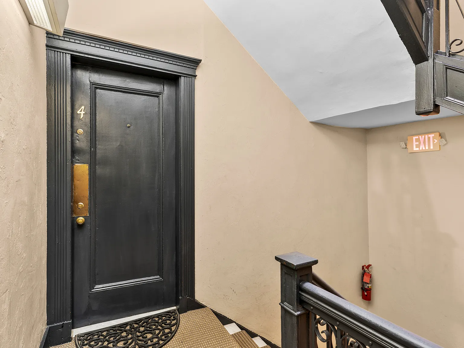 2 bed, 1125 sqft, $4,250 — Photo 4